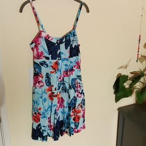 New Express floral sundress, size S